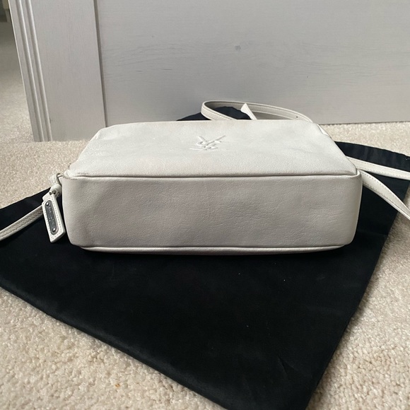 SOLD **AUTHENTIC YSL HANDBAG** - Picture 3 of 16